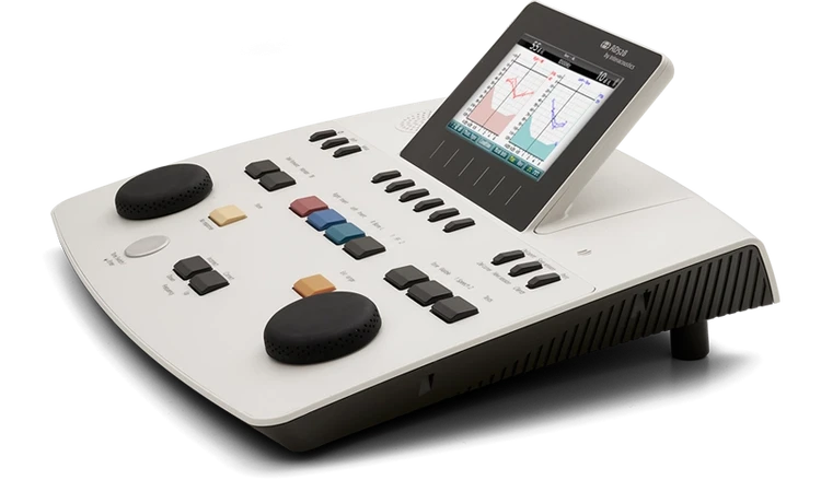 AD528 diagnostic audiometer seen from the right